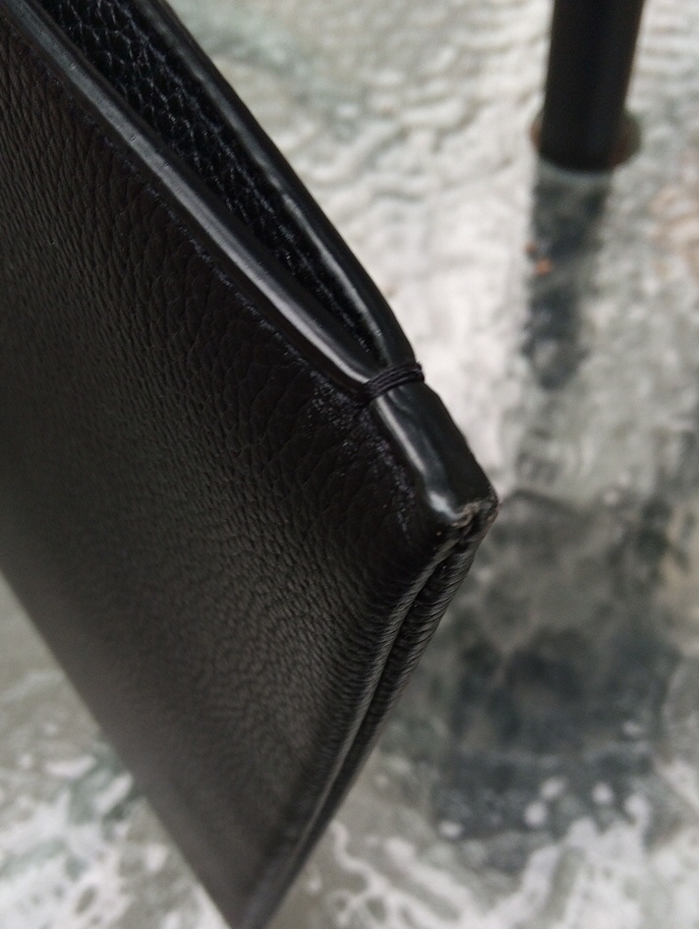 Authentic Yves Saint Laurent Black Leather Hand Bag 530013 - Picture 14 of 15